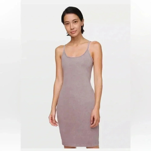 lululemon athletica Dresses & Skirts - Lululemon Inner Glow Dress Lavender Practice Cotton Bodycon Size 6 Casual